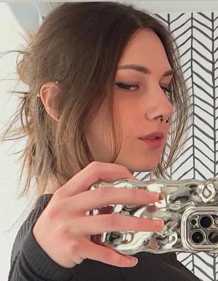 Livvy profile photo