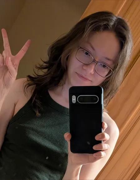 2shy4real profile photo