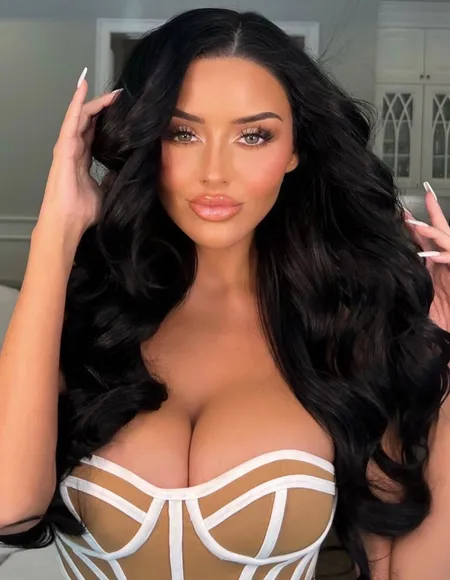 Abigail Ratchford 💕 profile photo