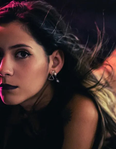 Sensual brunette profile photo