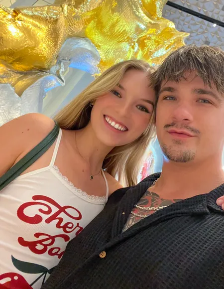Alex and Ava 🏹 profile photo