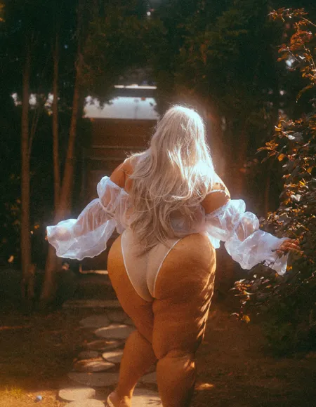 alexandra {fertile goddess} profile photo