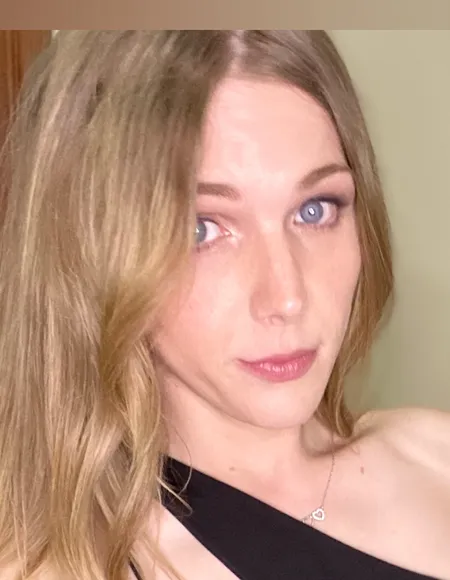 Alexis Why εїз profile photo