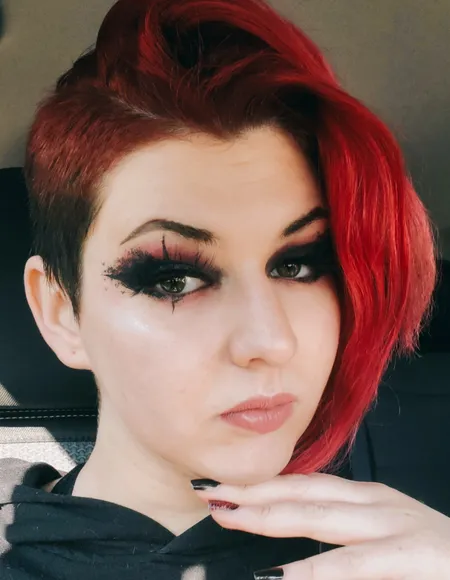 Alice ~ Your Big Titty Goth Girlfriend profile photo