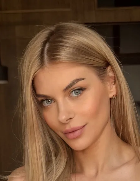 Alina Fox profile photo