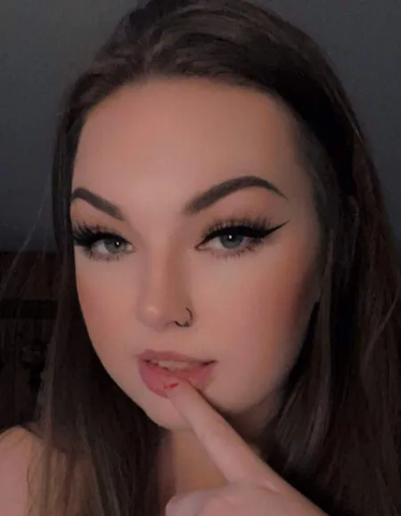 Allycat the Brat๐ profile photo