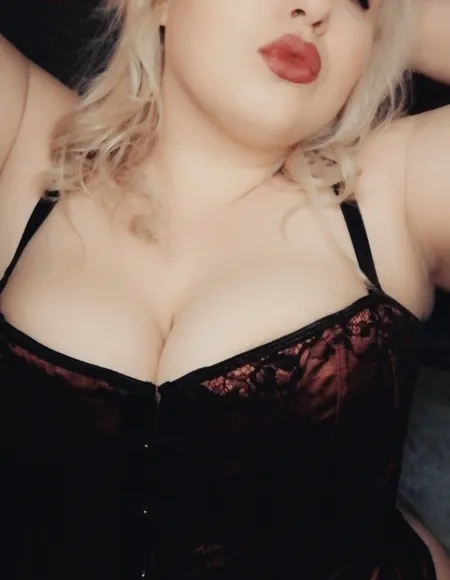 AltPinupDollVIP profile photo