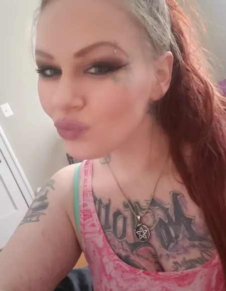 AlyxHart profile photo