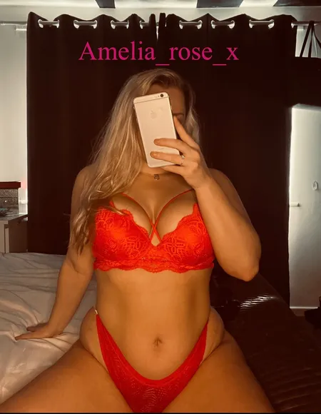 AmeliaRose🌹 profile photo