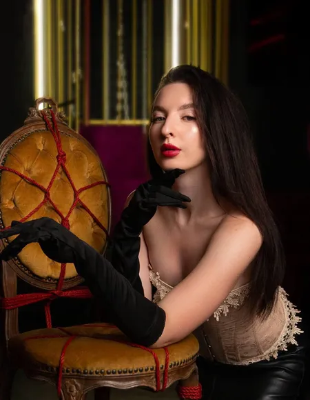 Charlotte Amour profile photo