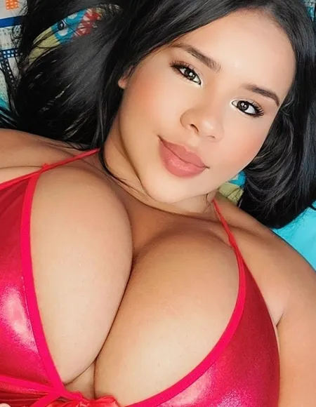 BUSTY LATIN ๐ profile photo