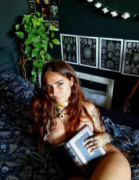 Andreea Mystica 🐅✨ profile photo