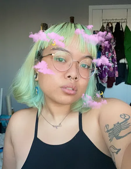 V 🦂 profile photo