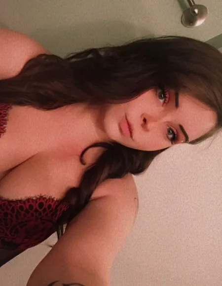 Angellynn profile photo