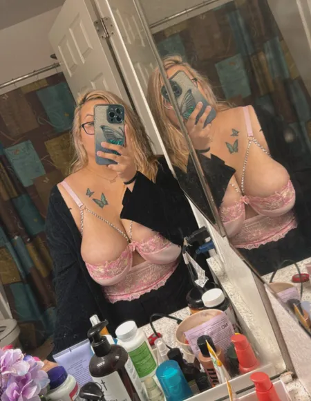 Angie Rose profile photo