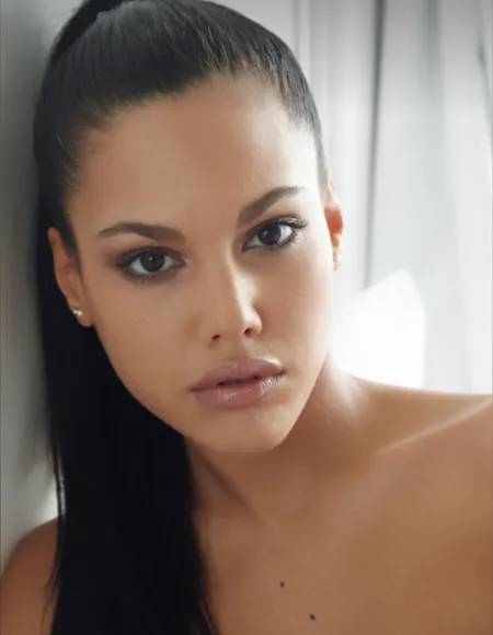 Apolonia Lapiedra free profile photo