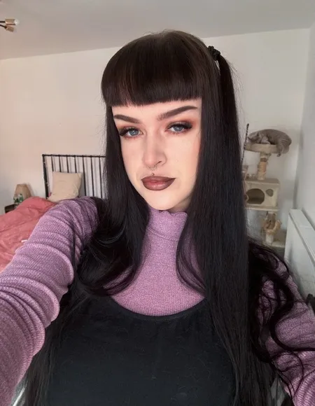 charlotte ๐น FULL LENGTH VIDS ON FEED profile photo