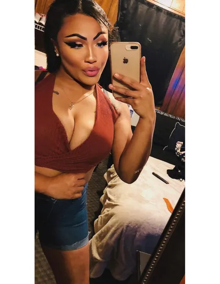 Asia profile photo