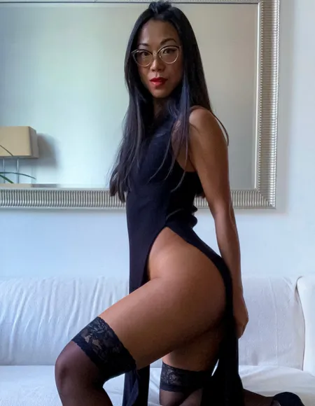 Asian Foxy 🦊🍑 profile photo