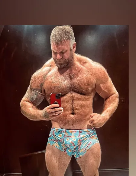 Oz profile photo