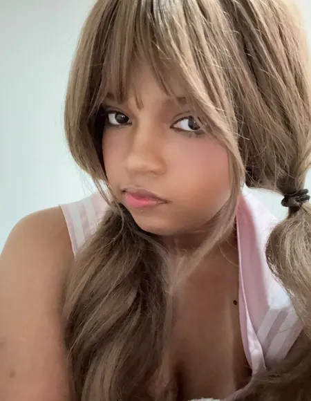 Awkward Jasminee profile photo