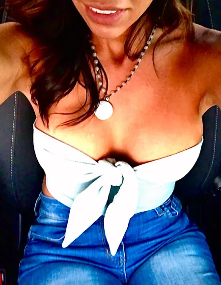 AzAsianHotwife-Dee profile photo