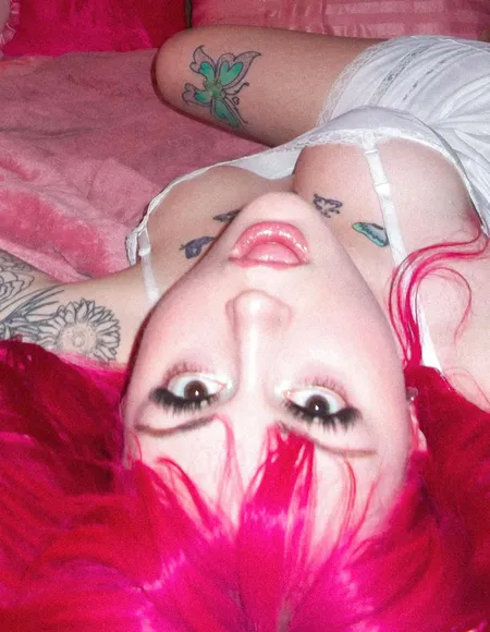 Azie Bug Free 🐛 profile photo
