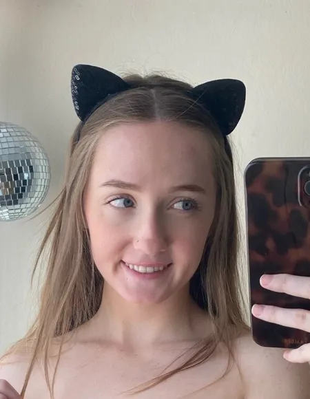 BABY CAKES 🧁 profile photo