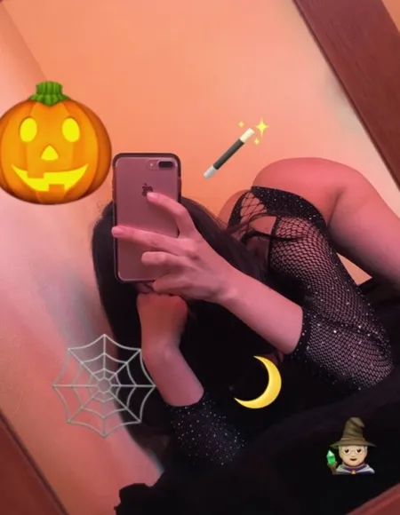 ๐Halloween 30% off profile photo