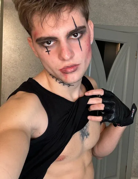 Balkan Twink 🤴 profile photo