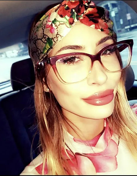 Slutty Wife profile photo