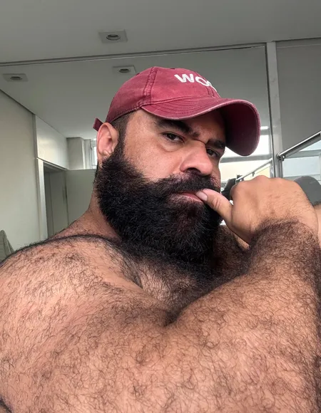 Bear Woof Br🐻 profile photo