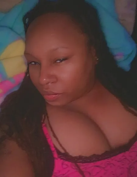 Nikki Violet profile photo