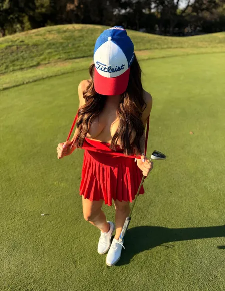 Becca Jones Golf profile photo