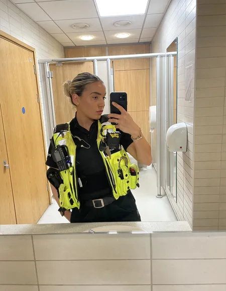 Becca👮🏼‍♀️ profile photo