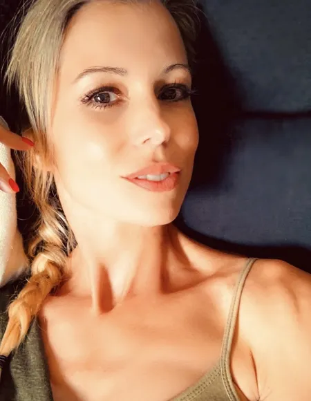 Becci Boom💥 profile photo