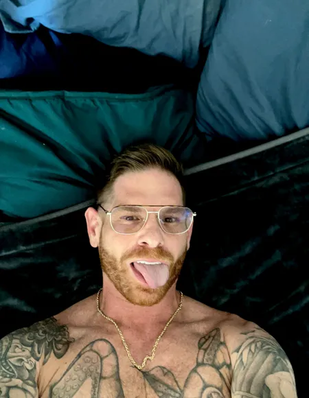 Bedroom_DaddyXXX profile photo