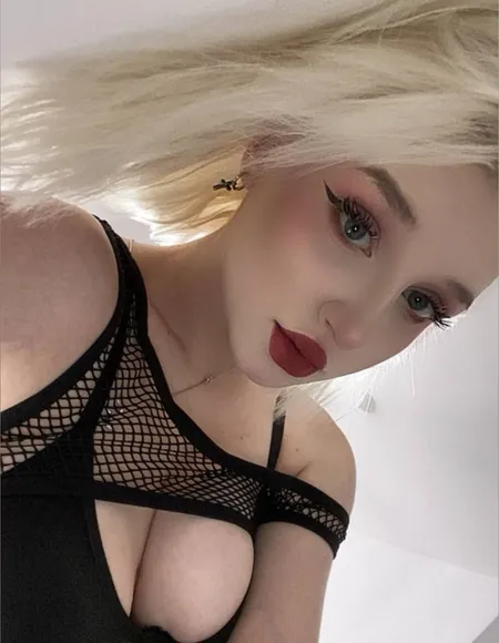Bella profile photo