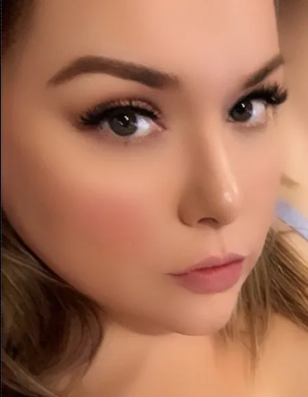 Bella Lovelee profile photo