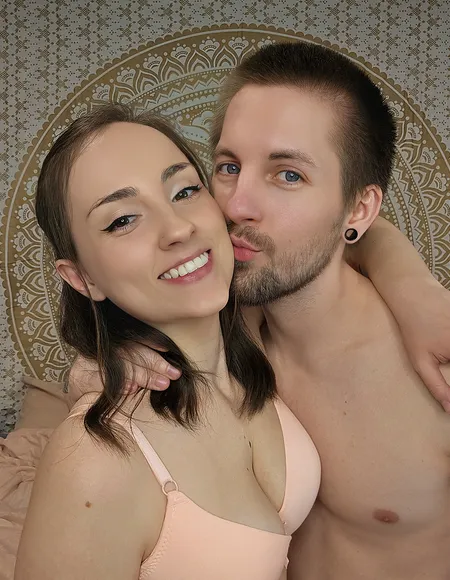 Bella + Alex profile photo