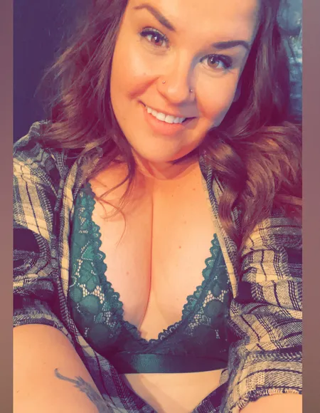 DM ME  🌼🌱🪩Ava ur bbw Canadian gf profile photo