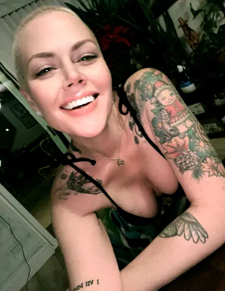 Bianca is NAKED!! 😻 profile photo