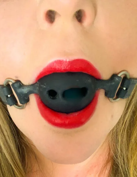 Sexy Bi Bonnie Hotwife profile photo