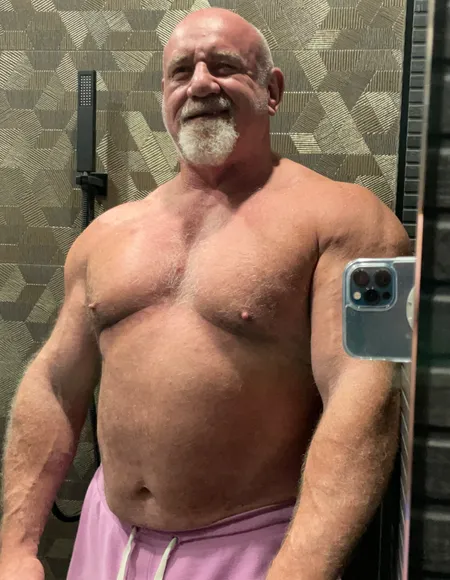 bigukbear profile photo