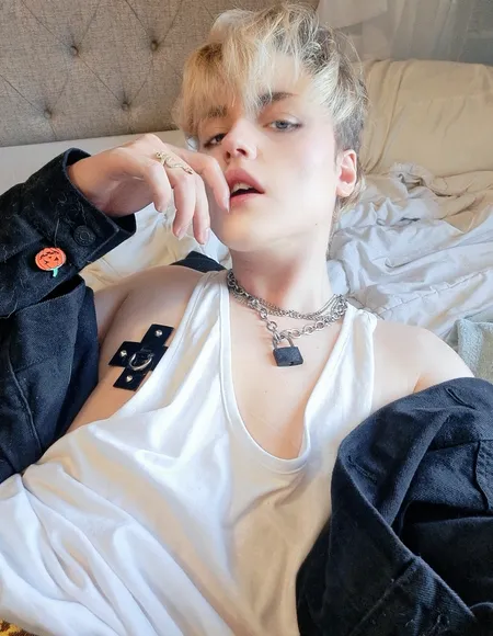 BombChelle profile photo
