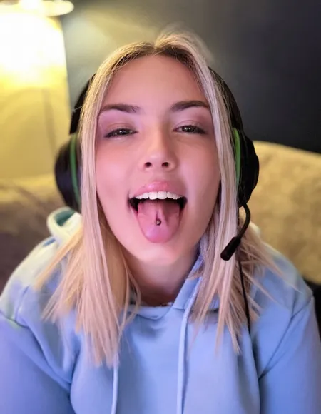 BRITISH BRANDI RAEE💖 profile photo