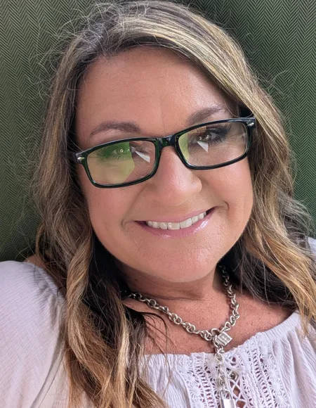 Brandy Raines 🐈💦 profile photo