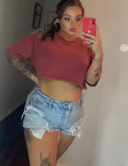 Little brat 🤍 profile photo