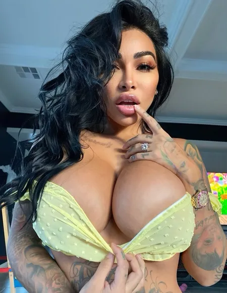 Brittanyaπ profile photo