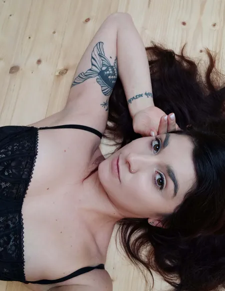 Lauretta BrokenDoll profile photo